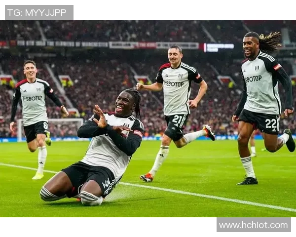 泰晤士:尽管狼队战绩惨白,但主帅佩雷拉仍被董事会支撑